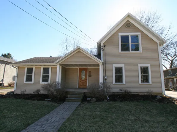 439 E Madison Ave, Milton, WI 53563