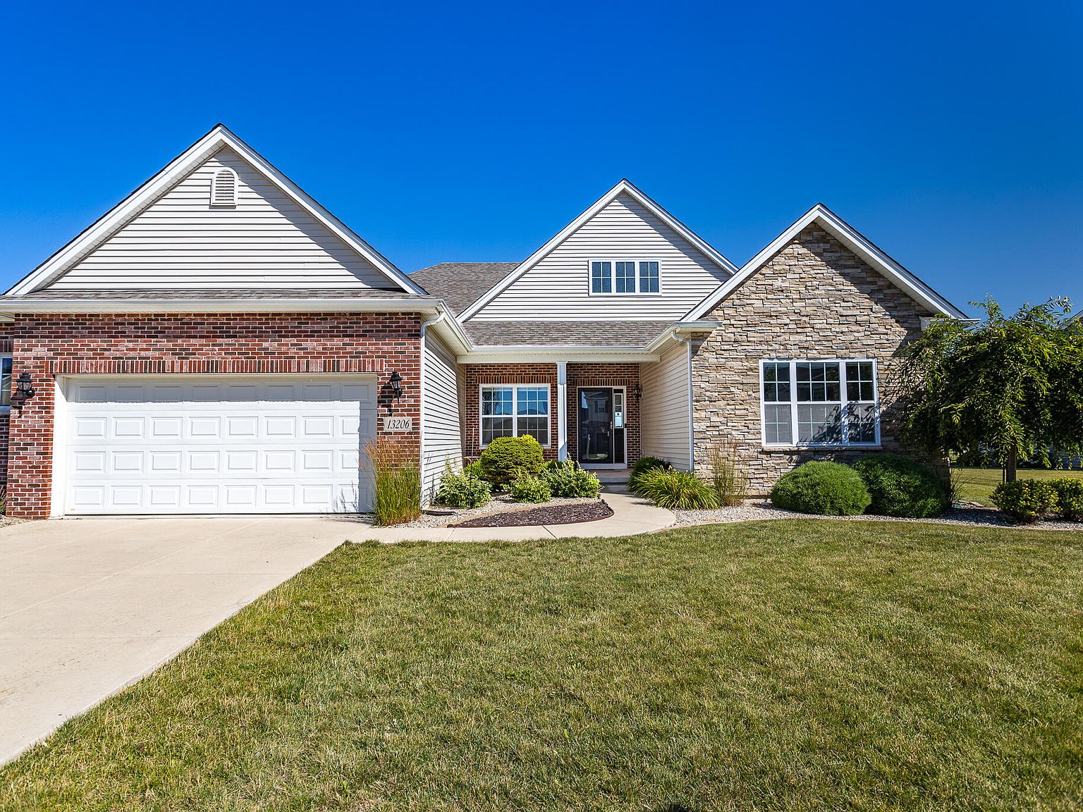 Vivienne Westwood
PAINTED ベレー帽 Vivienne Westwood Necklace ROXANNE PEARL Choker Silver/Pink