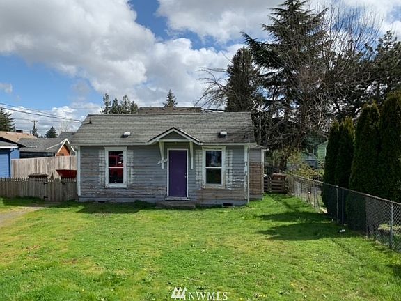 4th image of 3311 S Gunnison St