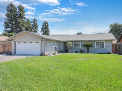 1728 S Clark Street, Visalia, CA, 93292