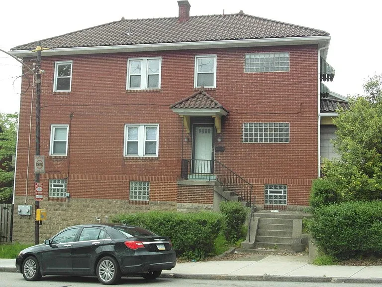 2nd floor entrance
