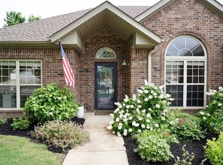 1205 SW Willow Bend Ave, Bentonville, AR 72713