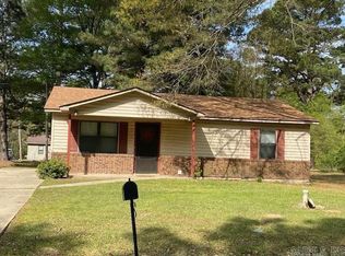 1006 Lakeshore Dr, Hope, AR 71801