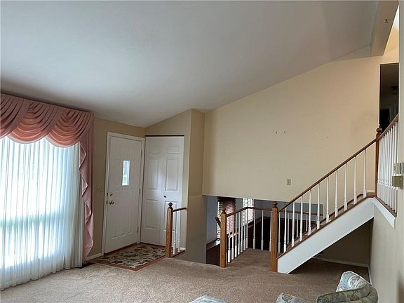 5th image of 21 Thistlewood Ln