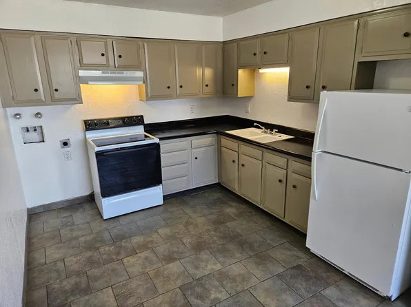 2702 E Idaho Ave #2, Las Cruces, NM 88011
