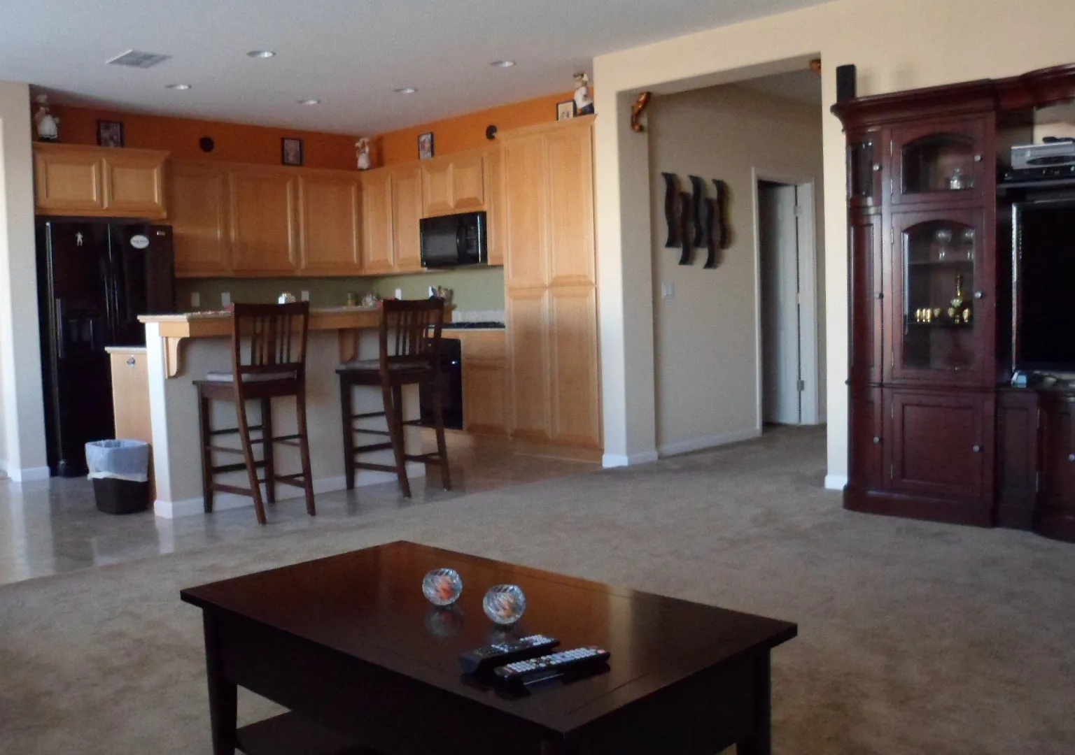 3 bed, 1651 sqft, $2,899 — Photo 3
