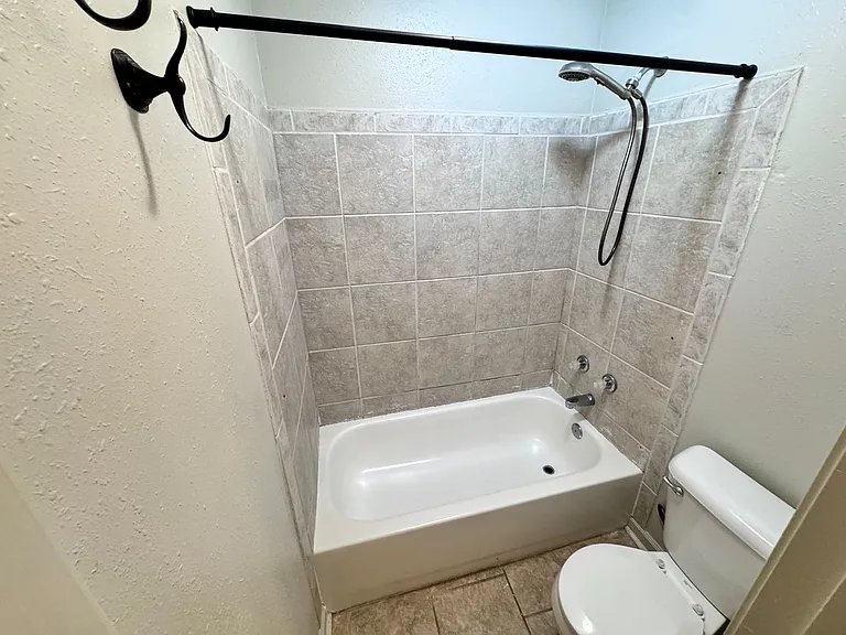 1100 Park Ln #1006 — Photo 9