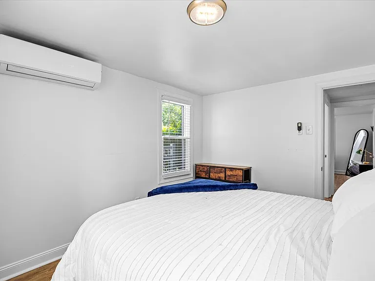 28 E Groveland Ave #A — Photo 9