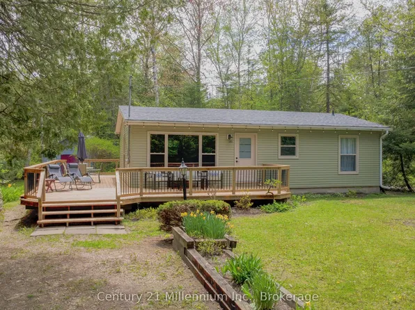 28 Jay St, Pt Elgin, ON N0H 2C5