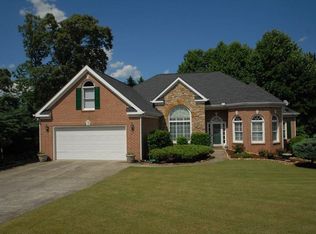 1155 Lewis Ridge Cir, Lawrenceville, GA 30045