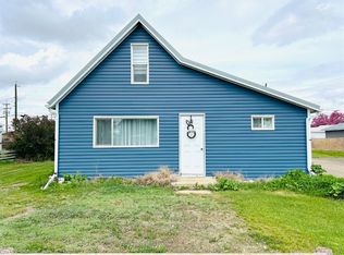 106 S 3rd Ave E, Oyen, AB T0J2J0
