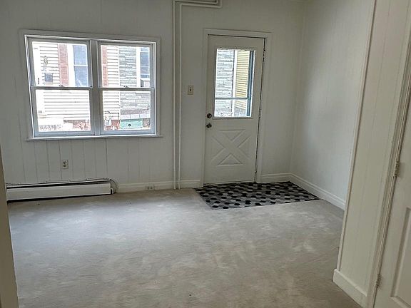 5th image of 1022 Orchard Ave