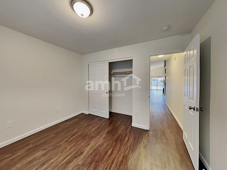 2107 E Catclaw St — Photo 14
