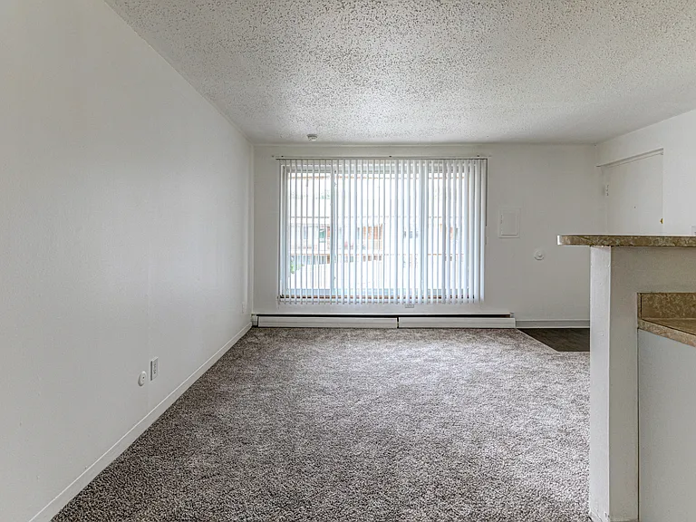 Manor House Apartments — Photo 30