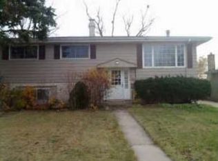2631 W Vermont Ave, Waukegan, IL 60087