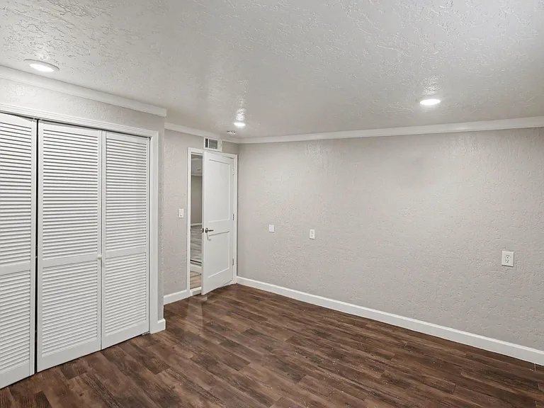 13334 Emporia St — Photo 11