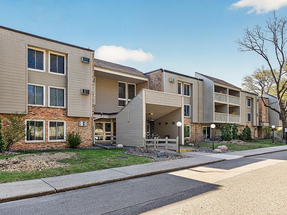 1st image of 4045 Hodgson Rd APT 211