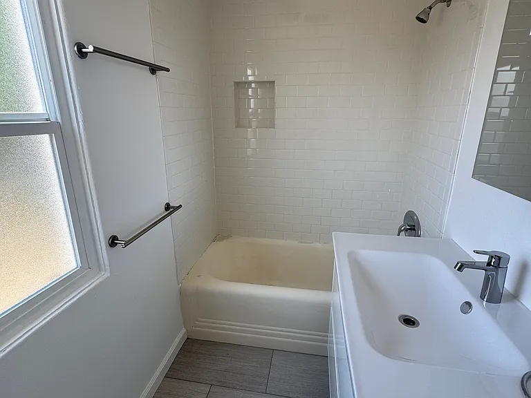 3012 L St #3016 — Photo 8