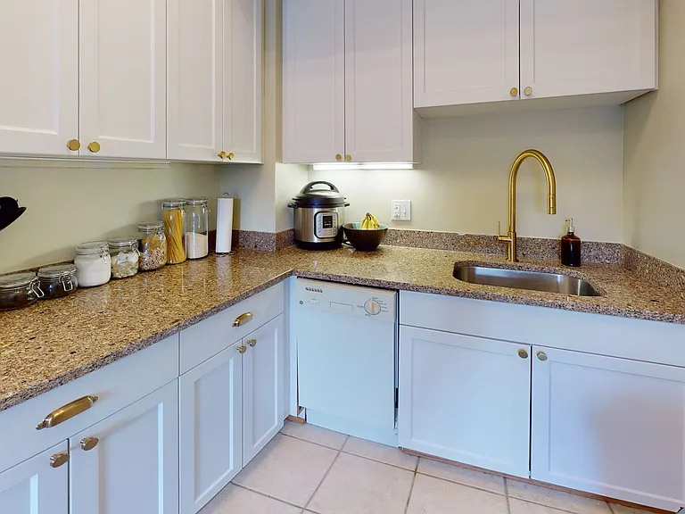 3446 Connecticut Ave NW #204 — Photo 7