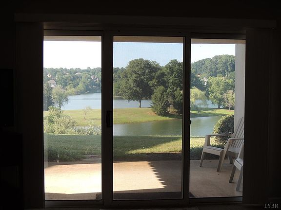 5th image of 707 Ivy Lake Dr