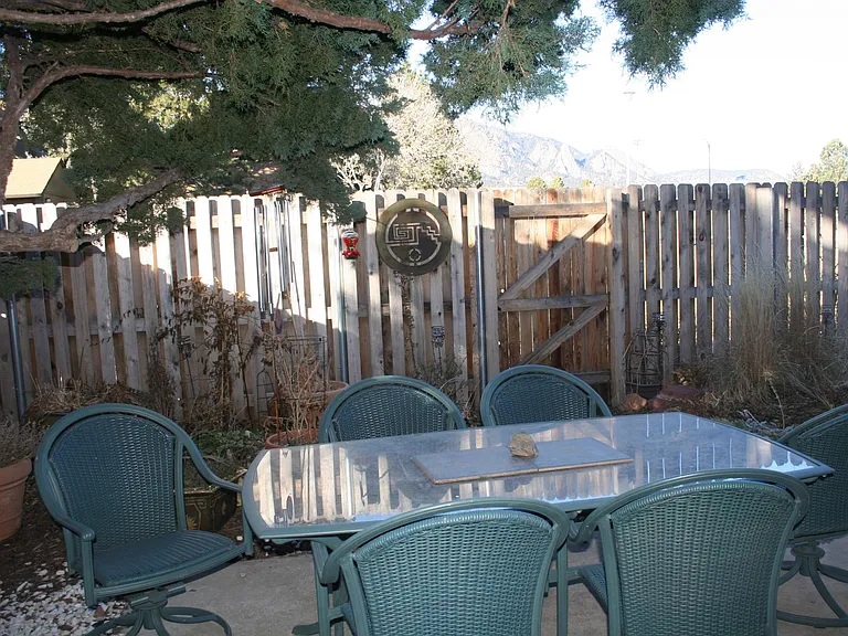1570 Greenbriar Blvd — Photo 12