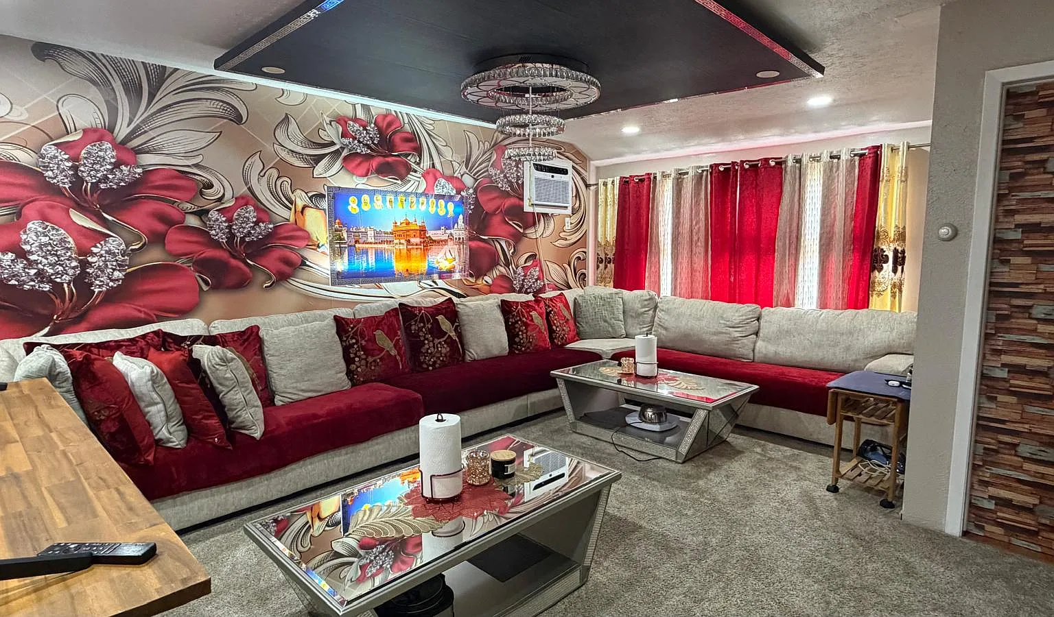 3 bed, $4,500 — Photo 1