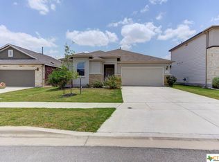 123 Landing Ln, New Braunfels, TX 78130
