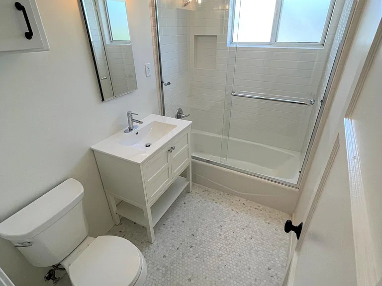 1227 S Ogden Dr — Photo 8