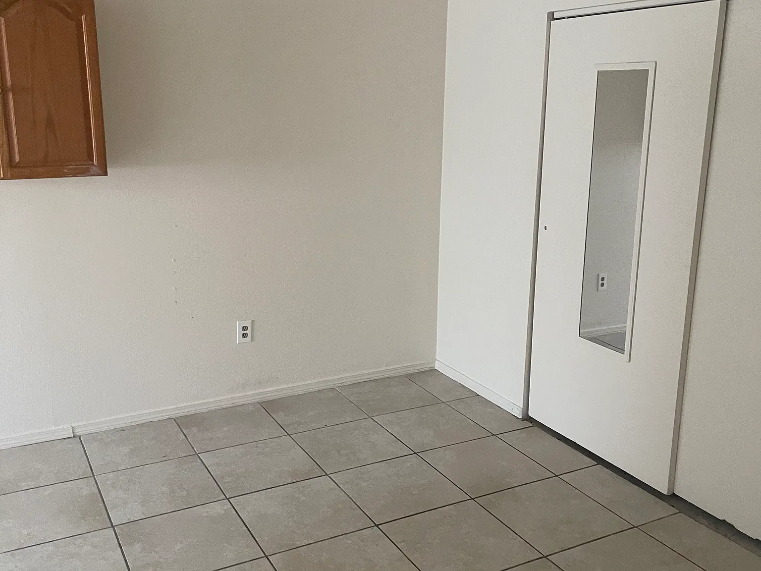 4 bed, 1305 sqft, $1,800 — Photo 4