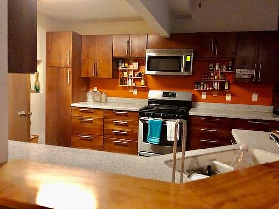 3rd image of 1753 Lawndale Dr