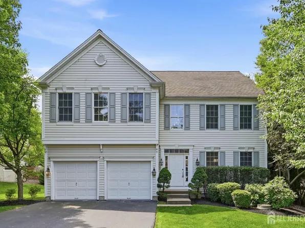 51 Hartlander St, East Brunswick, NJ 08816