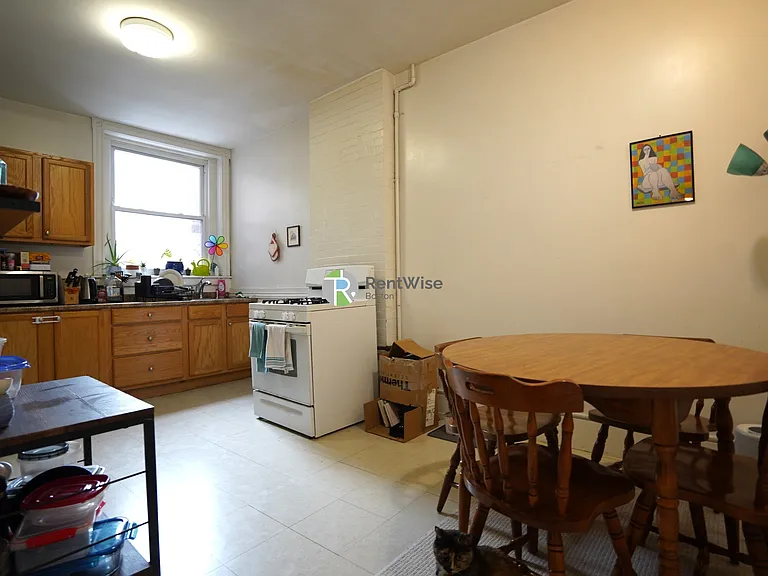 10 Foster St #2 — Photo 15