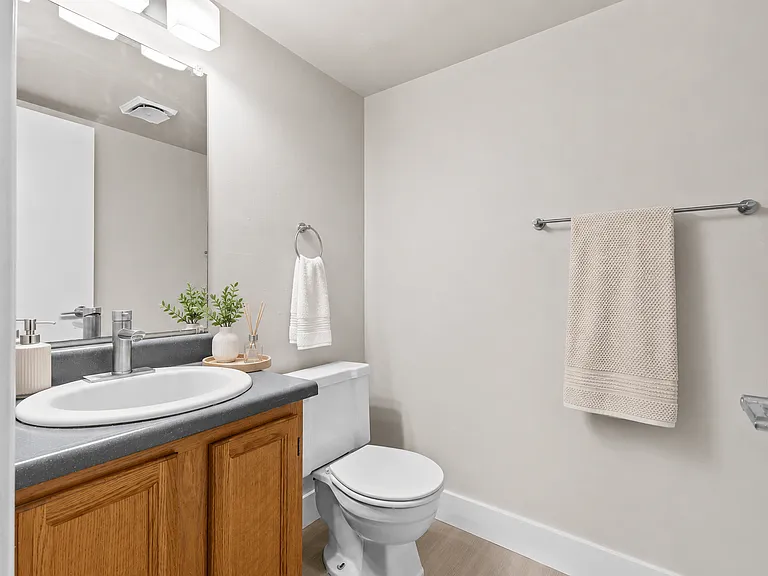 Sunnymede Apartments - Troy, MI — Photo 49