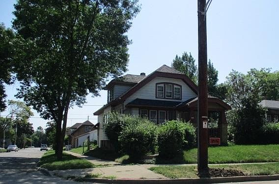 2nd image of 4478 N 37th St