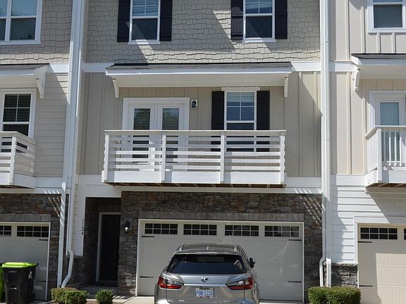 4th image of 1124 Finch Ct