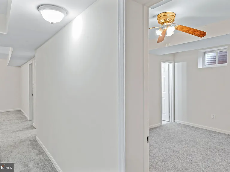 4502 Henderson Rd — Photo 49