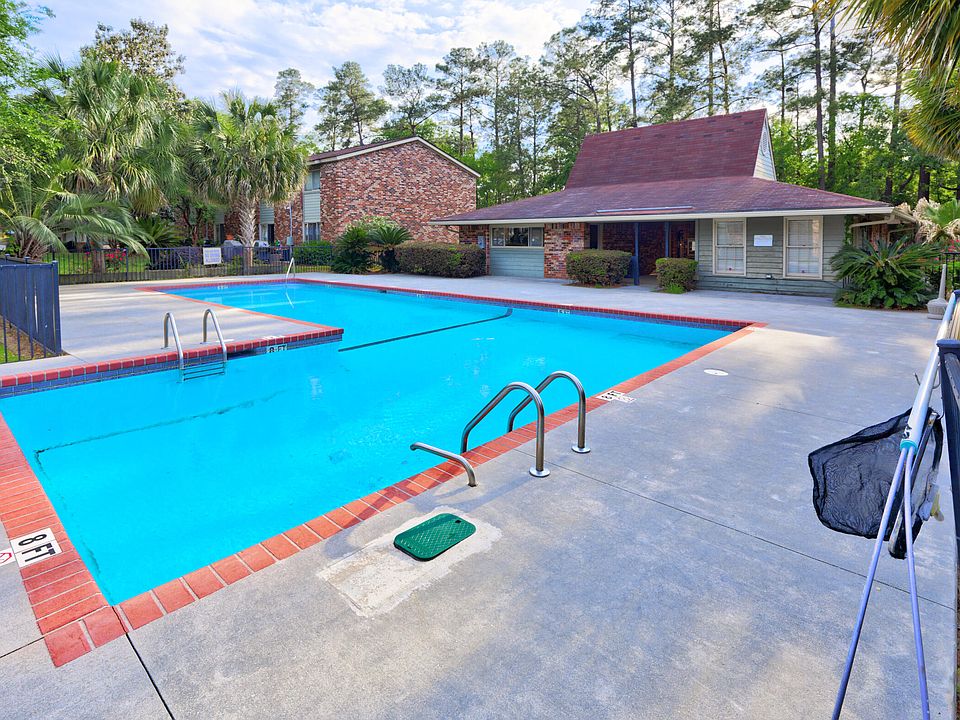 1st image of 805 Andrea Ln