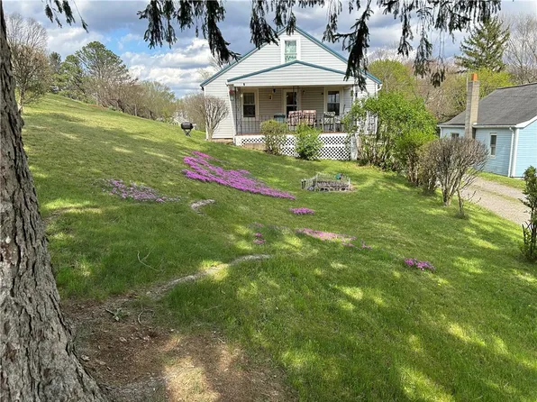 141 N Bank St, Derry, PA 15627