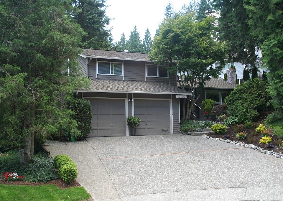 1st image of 17107 NE 31st Pl