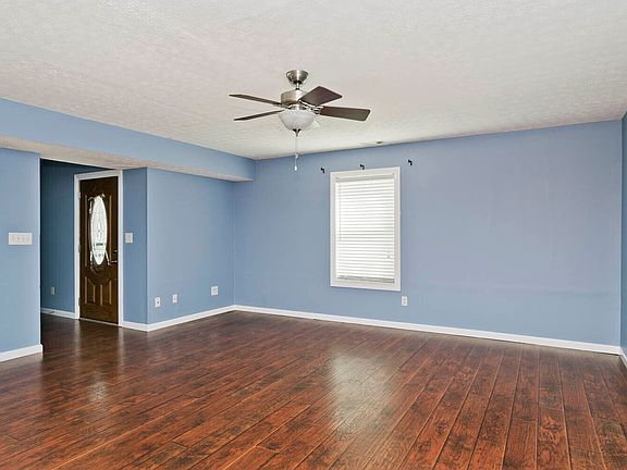 3rd image of 438 S Bradley Ave