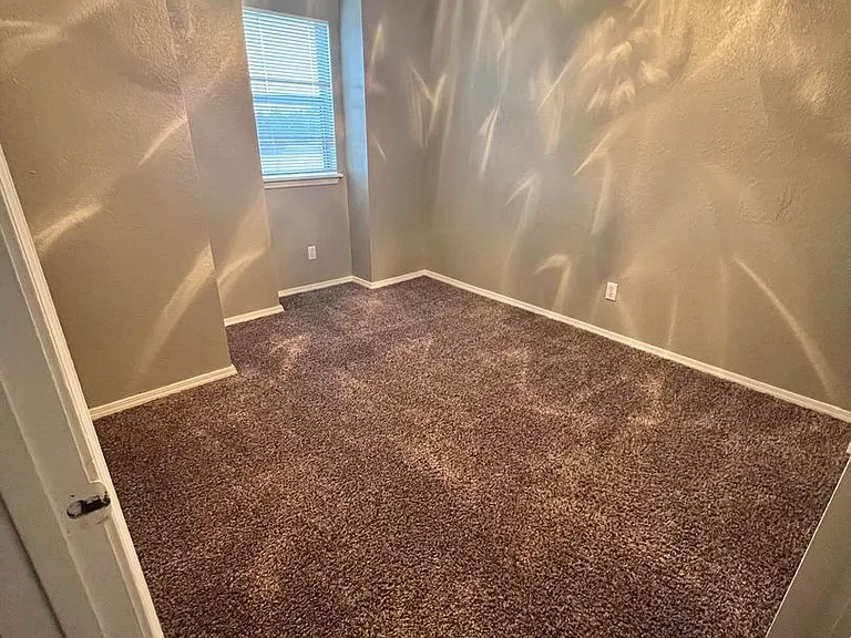 The Bryant Apartment Homes — Photo 12