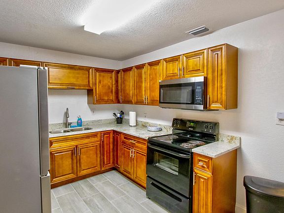 2nd image of 4024 E Paris St #13984353