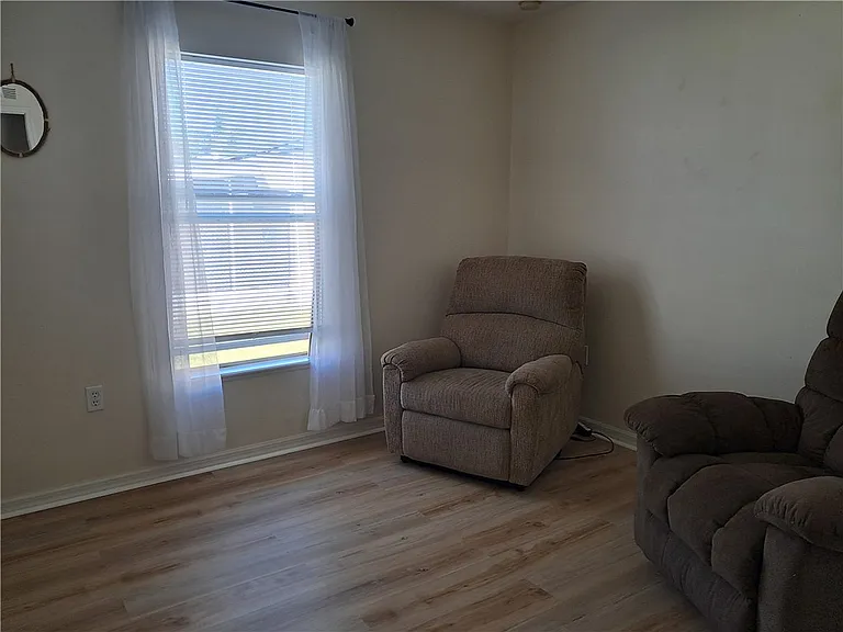 426 Easy St — Photo 6