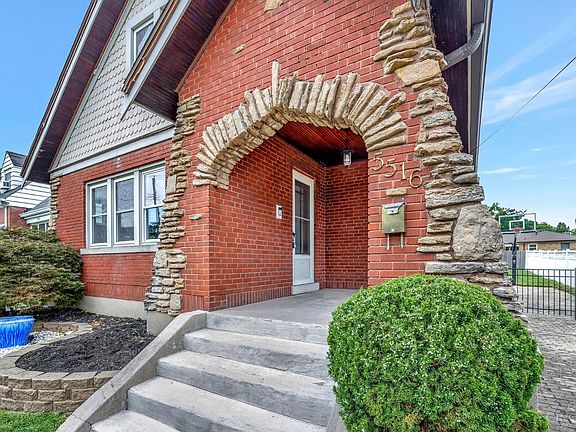 2nd image of 5516 Raceview Ave