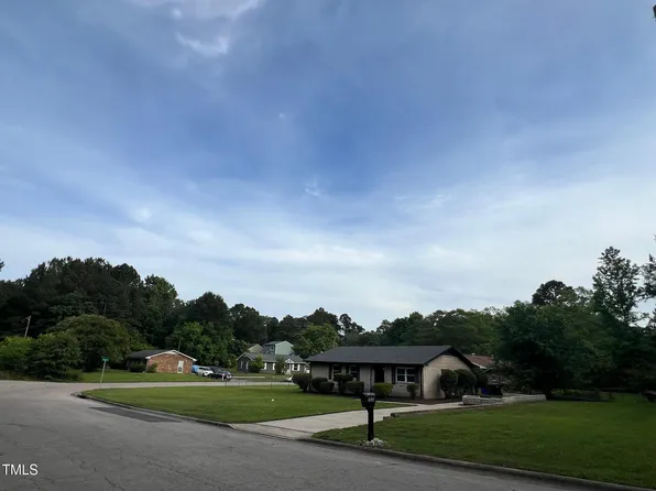 1512 Bacon St, Durham, NC 27707