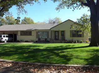 410 N Oakwood Dr, Wichita, KS 67208