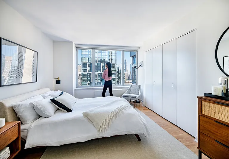 601 W 57th St #38K — Photo 13