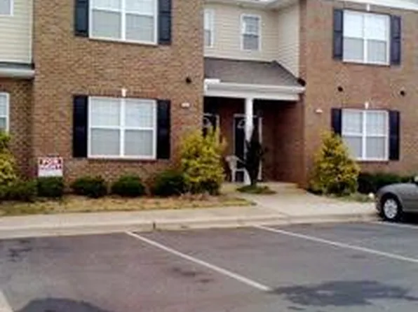 339 E Willhaven Dr, Fuquay Varina, NC 27526