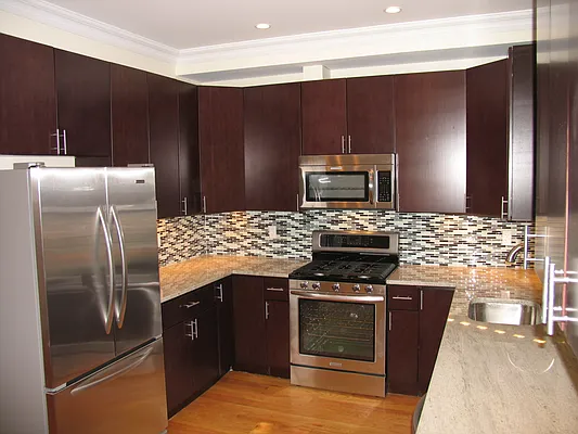 Rented by Rapid Realty Cobble Hill | media 48