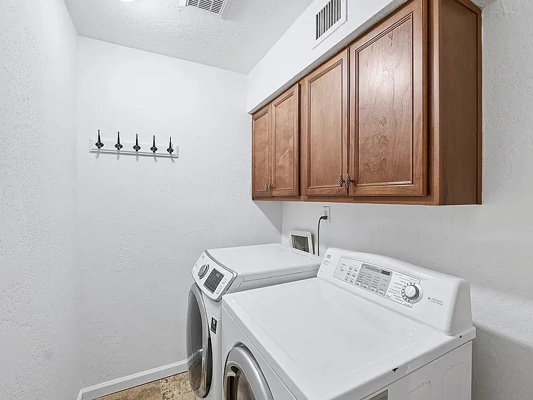 4319 E Lupine Ave — Photo 29